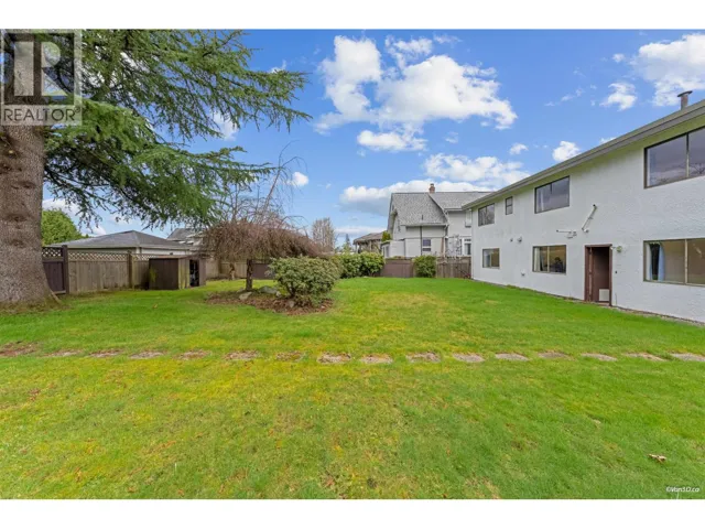 5571 CLAUDE AVENUE, Burnaby, British Columbia V5E2M7