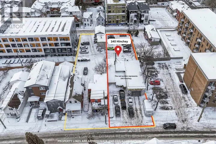 140 HINCHEY AVENUE, Ottawa, Ontario K1Y1L4