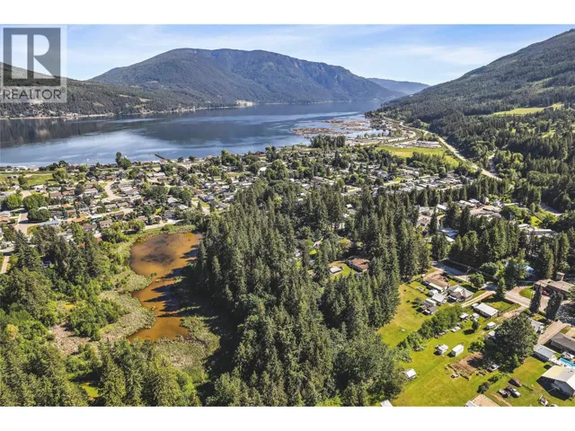 6721 50th Street NE, Salmon Arm, British Columbia V0E1K0