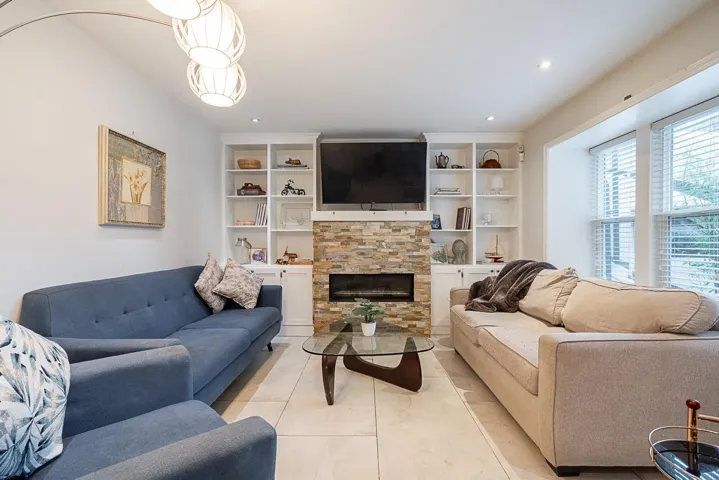 7802 139A STREET, Surrey, British Columbia V3W5H4