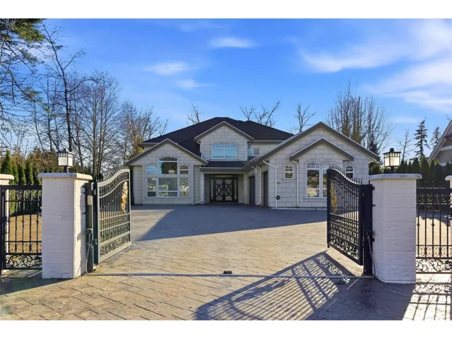 21098 85 AVENUE, Langley, British Columbia V1M2M4