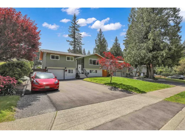 19654 47 AVENUE, Langley, British Columbia V3A5G8