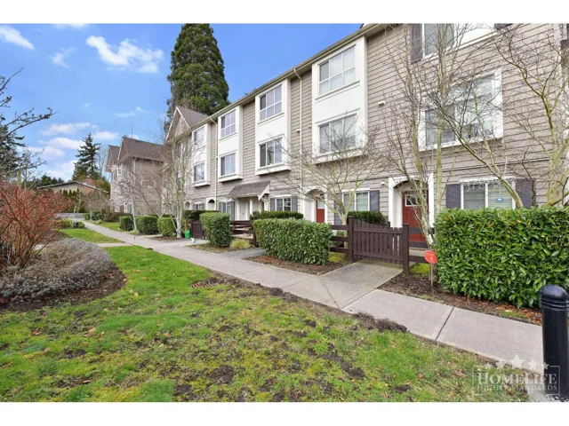 14 1708 KING GEORGE BOULEVARD, Surrey, British Columbia V4A4A8