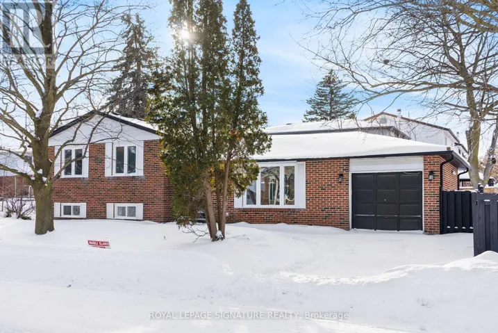 246 HODGSON DRIVE, Newmarket (Central Newmarket), Ontario L3Y1E2