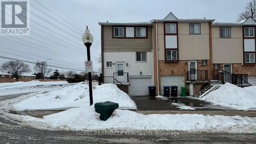61 MOREGATE CRESCENT, Brampton (Central Park), Ontario L6S3K9