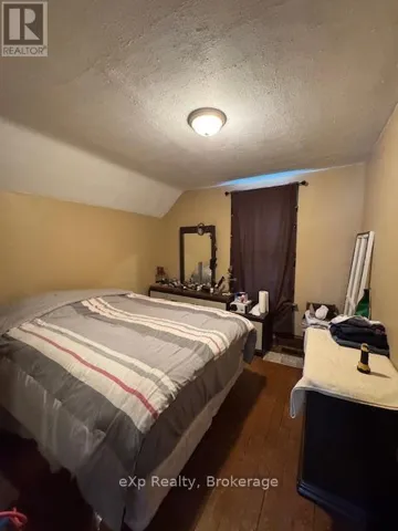 780