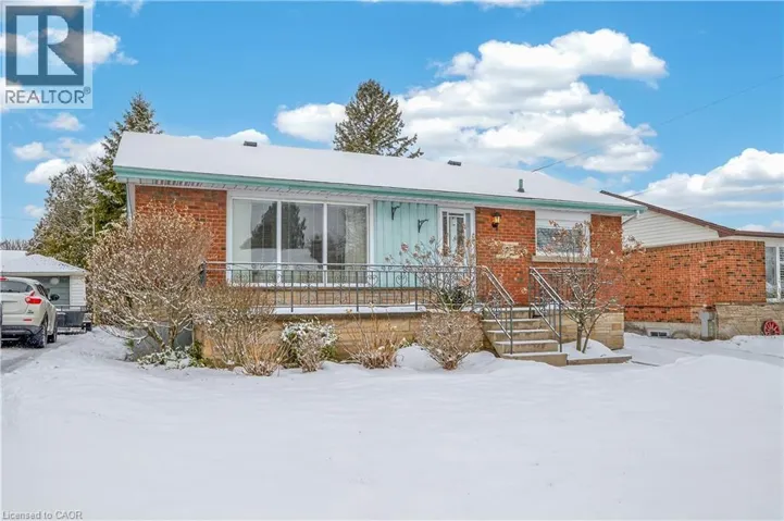 126 WEST 4TH Street, Hamilton, Ontario L9C3N2