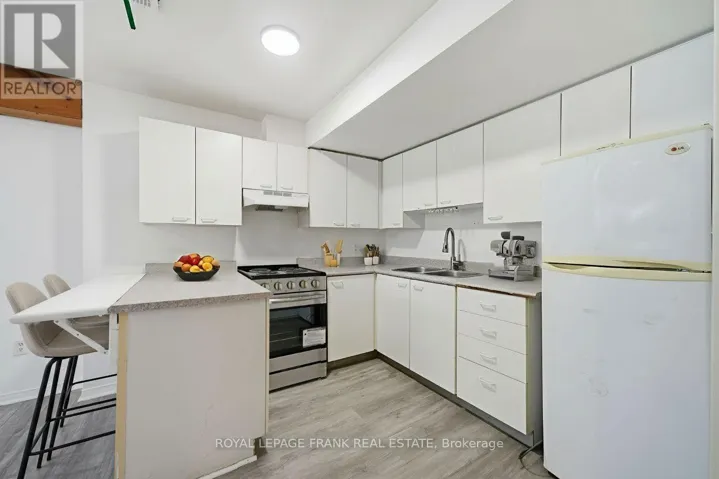 10 FLAVELLE CRESCENT, Kawartha Lakes (Lindsay), Ontario K9V6E2