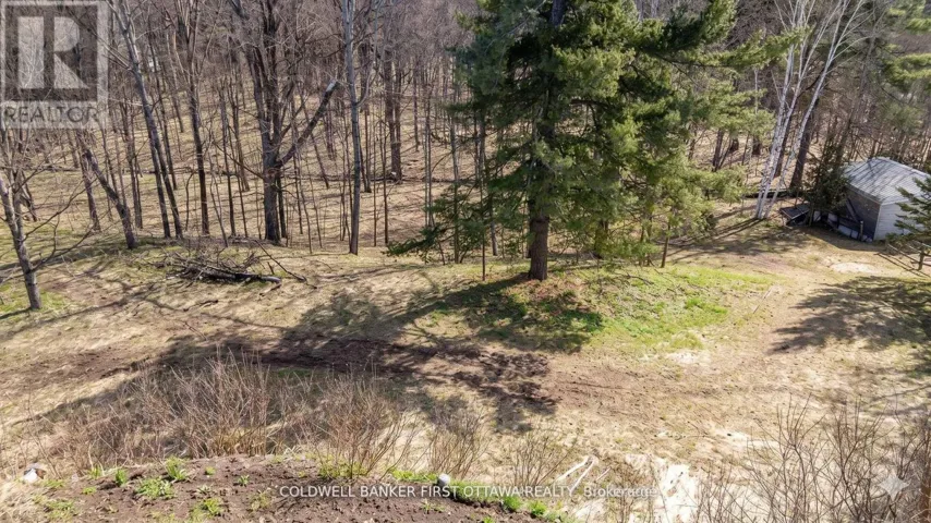 109 BENNETT LAKE ROAD, Tay Valley, Ontario K0G1A0