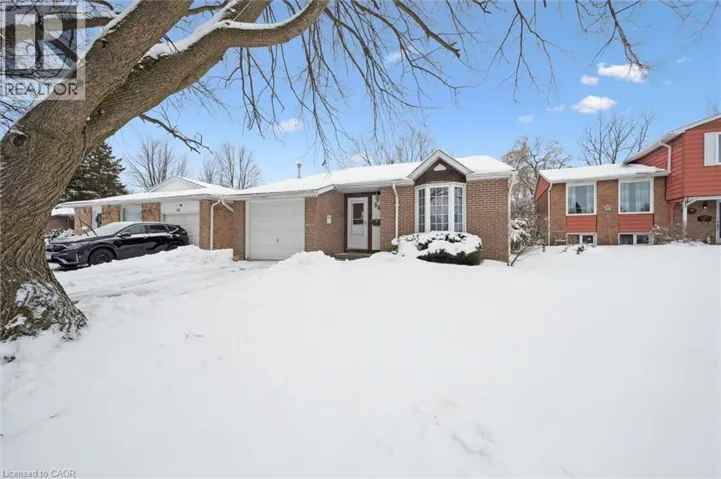 54 DOLMAN Court, Cambridge, Ontario N1S4G4