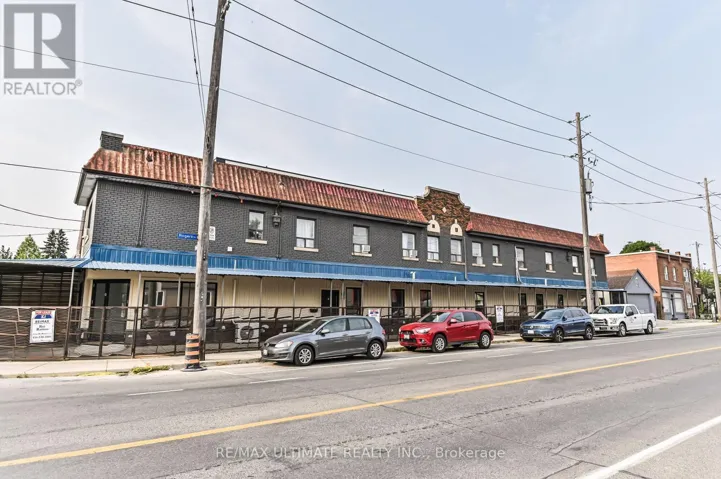 STORE - 140 ROGERS ROAD, Toronto (Caledonia-Fairbank), Ontario M6E1P7