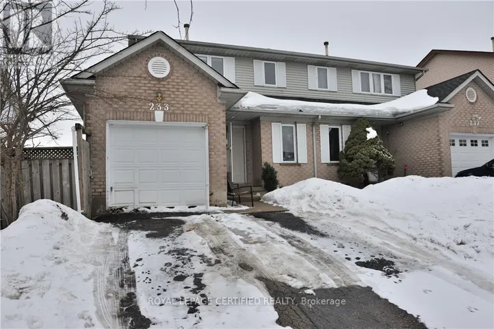 233 BENESFORT CRESCENT, Waterloo, Ontario N2N3B5