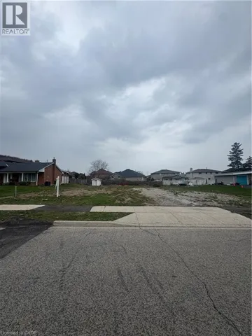 11 KILBOURN Avenue, Hamilton, Ontario L8G3C9