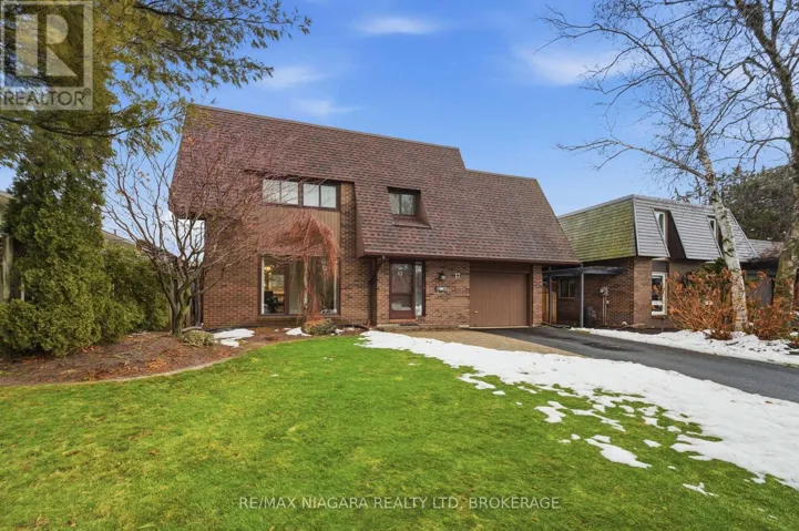 17 THE CEDARS, St. Catharines (Vine/Linwell), Ontario L2M6M7