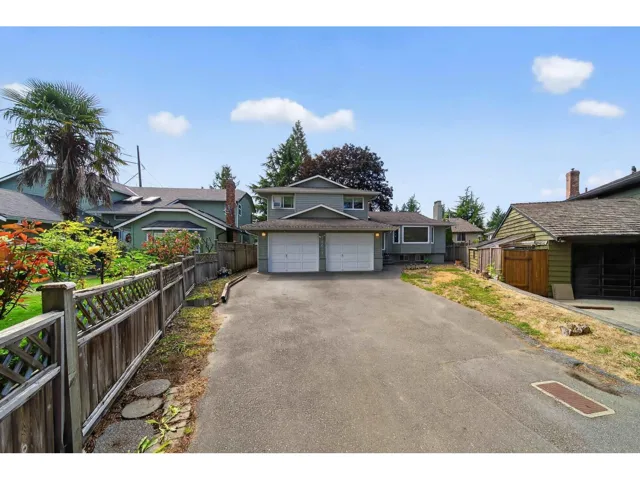 8607 BYRON ROAD, Delta, British Columbia V4C7P7