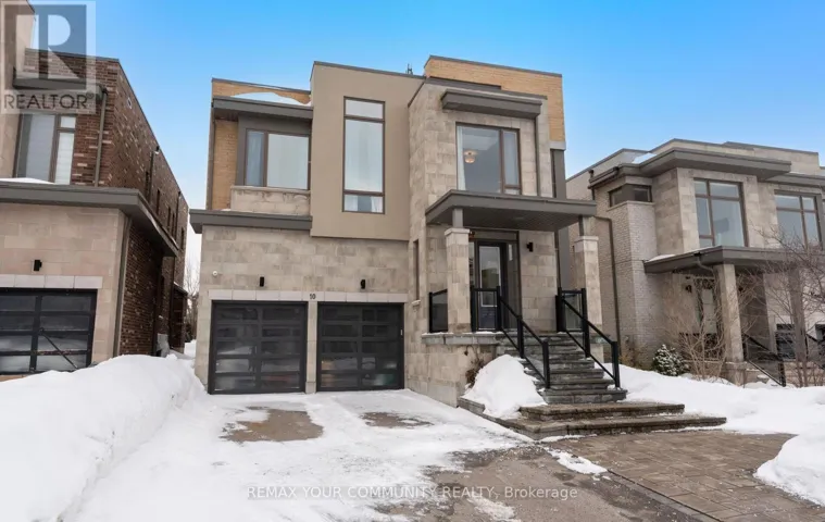 10 KENT MATTHEW STREET, Richmond Hill (Oak Ridges), Ontario L4E1C9