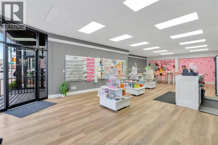 4667 WYANDOTTE STREET East Unit# 4661, Windsor, Ontario N8Y1H6