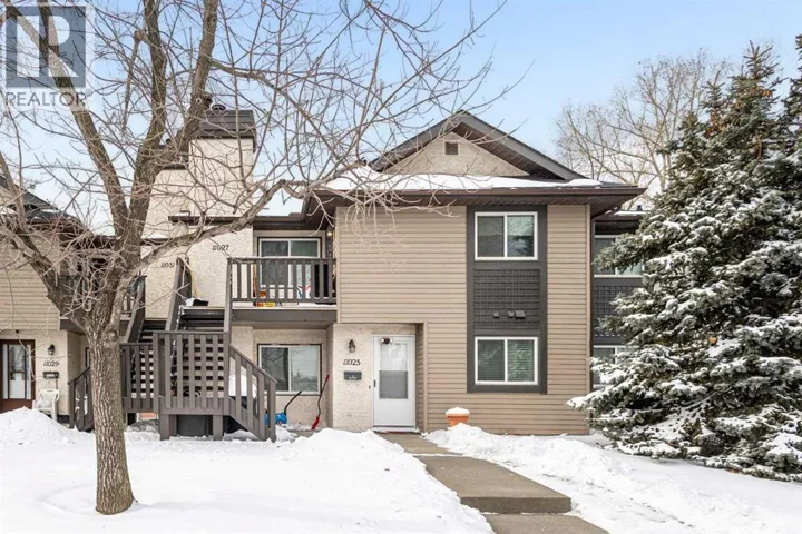 11027 24 Street SW, Calgary, Alberta T3W5K3