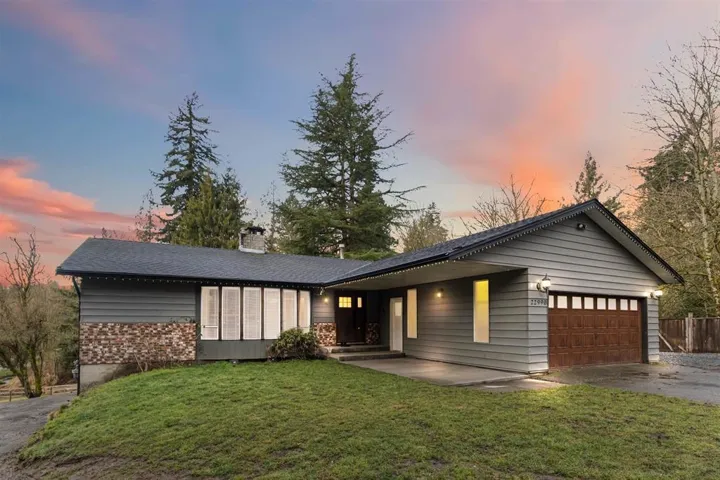 22990 70A AVENUE, Langley, British Columbia V2Y2J9