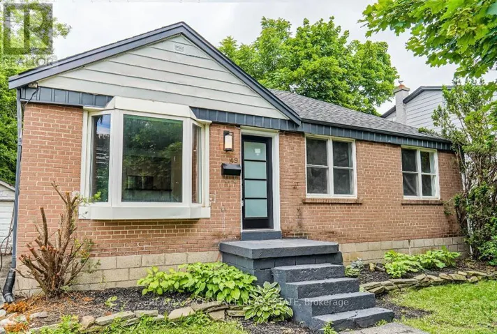 49 ROYCE AVENUE, Brampton (Downtown Brampton), Ontario L6Y1J8