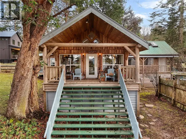 421 Sunset Pl, Mayne Island, British Columbia V0N2J2
