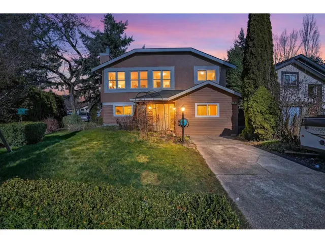 19529 60A AVENUE, Surrey, British Columbia V3S7K9