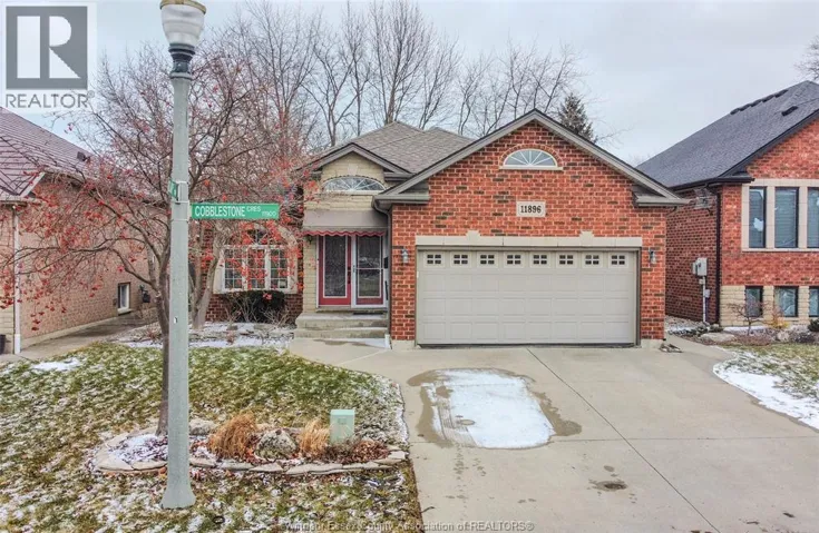 11896 Cobblestone CRESCENT, Windsor, Ontario N8P1T6