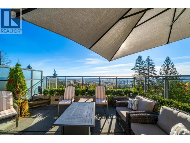 1004 1415 PARKWAY BOULEVARD, Coquitlam, British Columbia V3E0C7