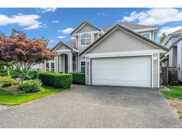 15438 112 AVENUE, Surrey, British Columbia V3R6H1