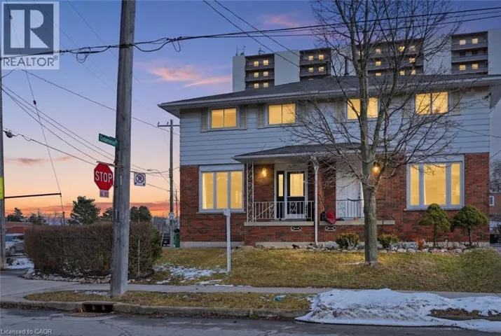 130 RIVERDALE Drive, Hamilton, Ontario L8E1K4