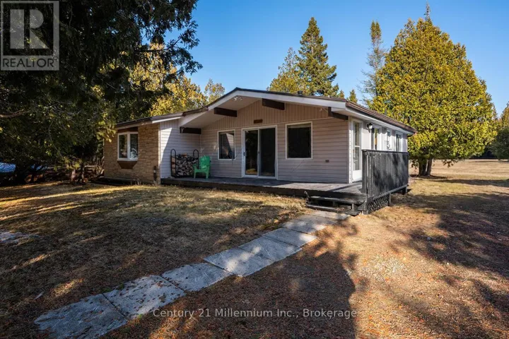 465 SHORELINE AVENUE, South Bruce Peninsula, Ontario N0H2T0