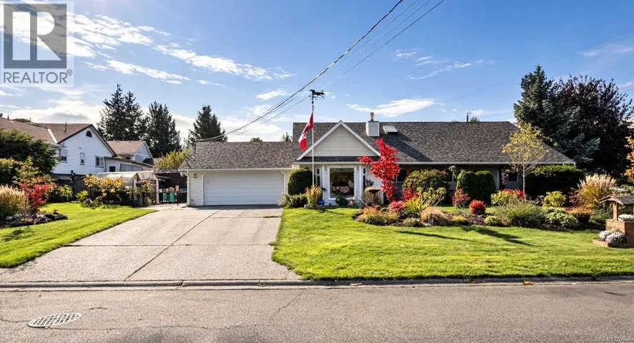 697 Woodburn St, Parksville, British Columbia V9P2M1