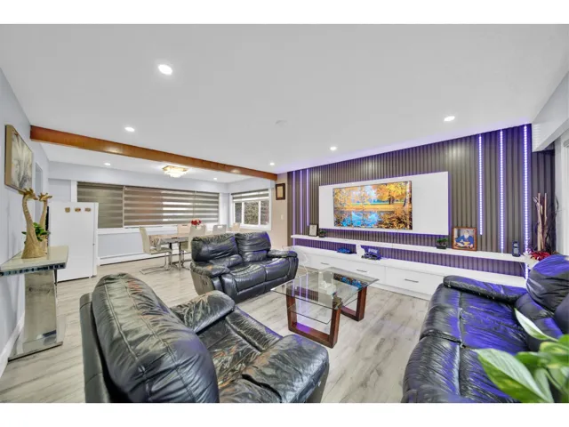 11465 139A STREET, Surrey, British Columbia V3R3E9
