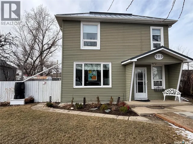 509 Harder STREET, Maple Creek, Saskatchewan S0N1N0