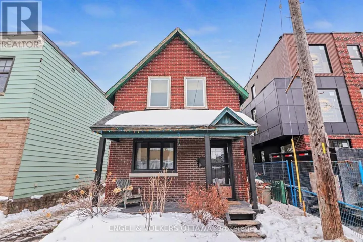 86 PINHEY STREET, Ottawa, Ontario K1Y1T4