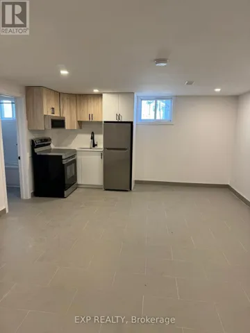 2A - 2434 CLOVER STREET, Ottawa, Ontario K1V8G5