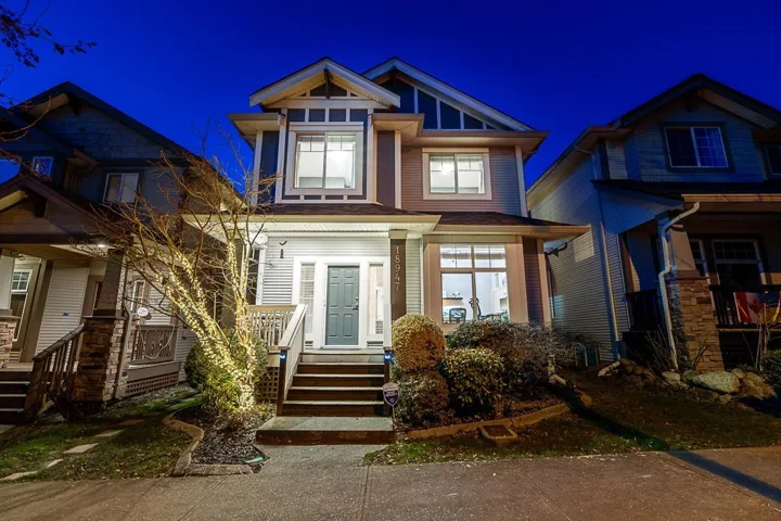 18947 71A AVENUE, Surrey, British Columbia V4N5M8