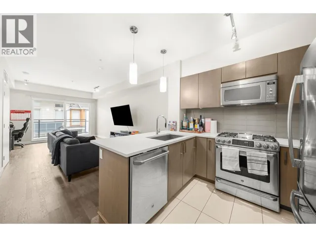 313 10155 RIVER DRIVE, Richmond, British Columbia V6X0L3