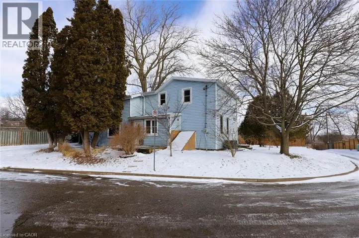 1 JOHN Avenue, Paris, Ontario N3L2S8