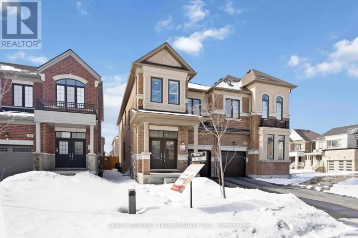 34 MULGRAVE STREET, Whitby, Ontario L1P0J9