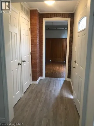 58 ONTARIO Avenue, Hamilton, Ontario L8N2X2