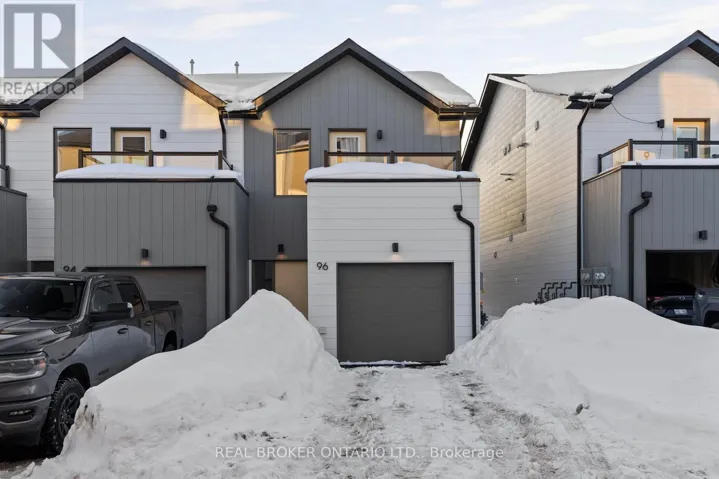 96 SUNSHINE LANE, Orillia, Ontario L3V7L8