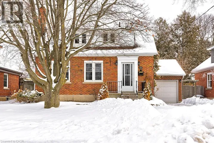 62 BRENTWOOD Avenue, Kitchener, Ontario N2H2C8