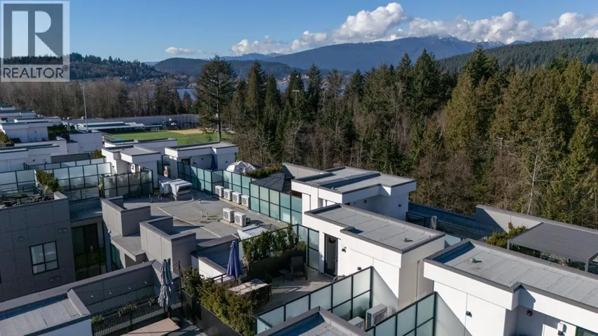 607 55 KLAHANIE DRIVE, Port Moody, British Columbia V3H0M9