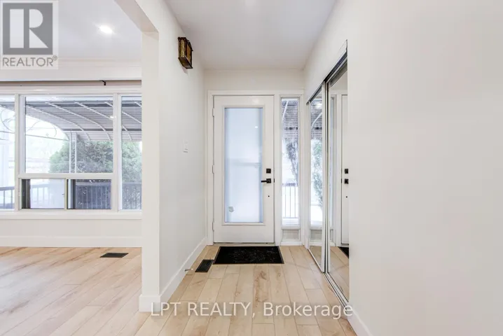 1519 OGDEN AVENUE, Mississauga (Lakeview), Ontario L5E2H9