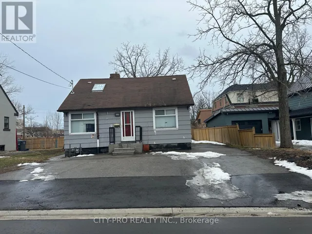 23 PEARL STREET, Mississauga (Streetsville), Ontario L5M1X1