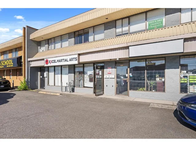 5784A 203 STREET, Langley, British Columbia V3A4H9