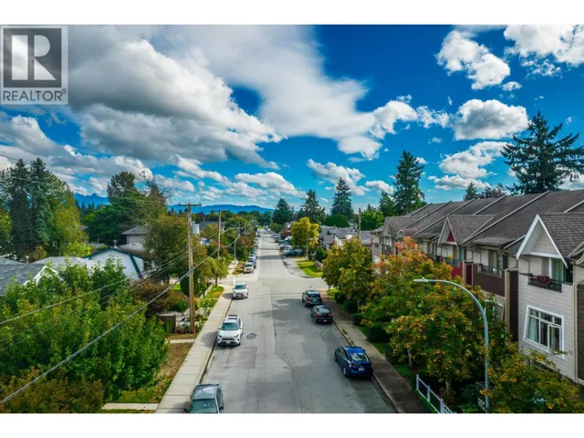 2018 FRASER AVENUE, Port Coquitlam, British Columbia V3B1N6