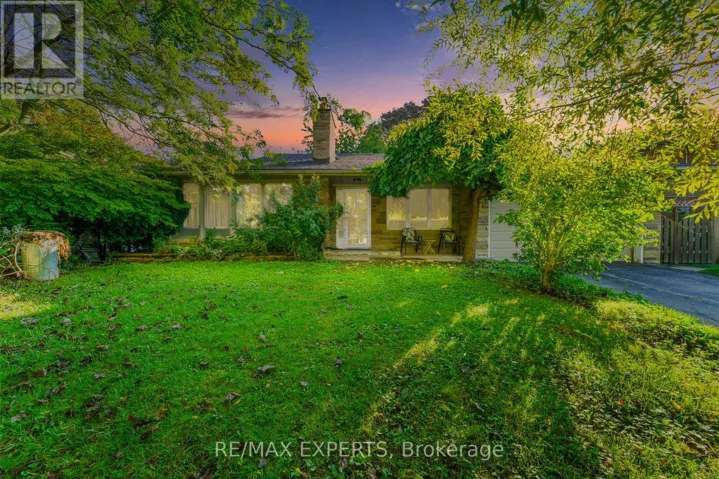 19 DUNCOMBE BOULEVARD, Toronto (Scarborough Village), Ontario M1M3A4