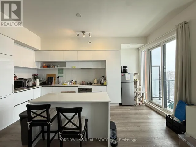 111 - 10 STECKLEY HOUSE LANE, Richmond Hill, Ontario L4S0N1